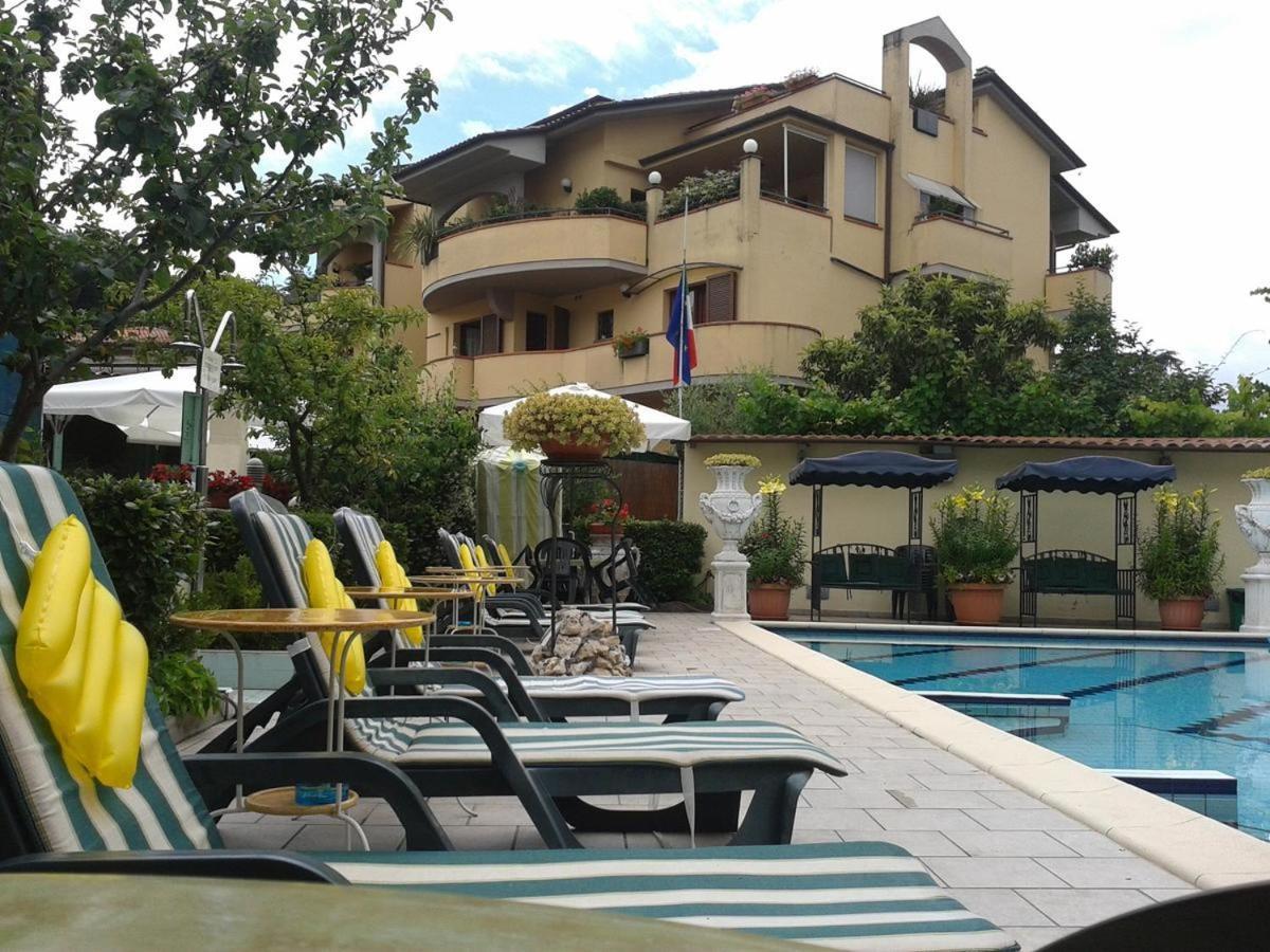 Hotel Dependance Montecatini Terme Exterior foto